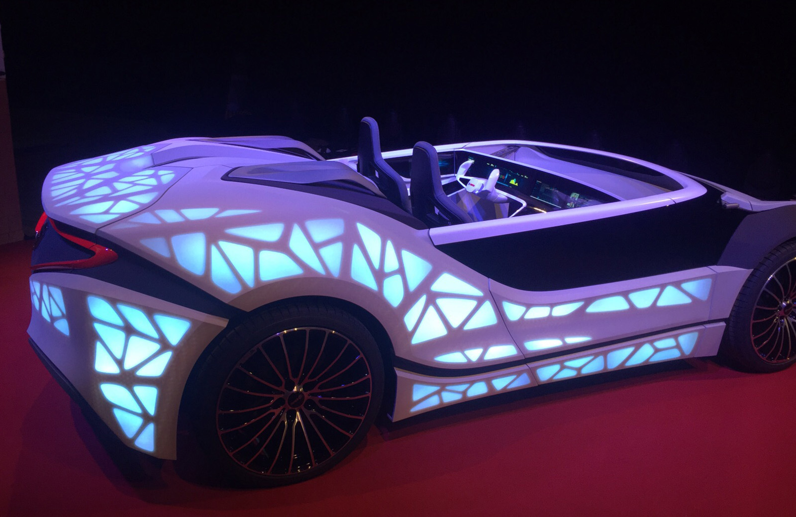 Beleuchteter Sportwagen, Referenz von AK Kunststoff